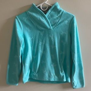 Selling this soft sweater that as unicorn on it 20$ only pls lmk